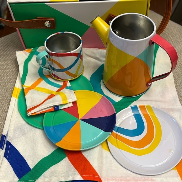 Lovevery Other - Lovevery play picnic tea Set Toy